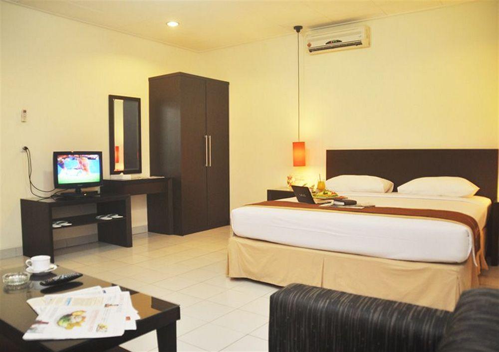 Ahadiat Hotel & Bungalow Bandung Exterior foto
