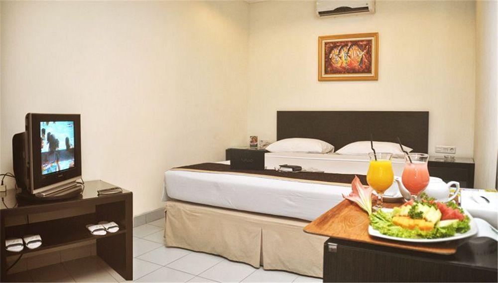 Ahadiat Hotel & Bungalow Bandung Exterior foto