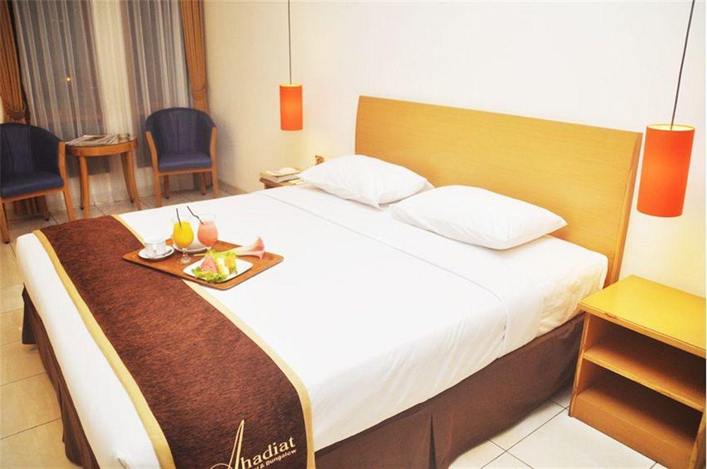 Ahadiat Hotel & Bungalow Bandung Exterior foto