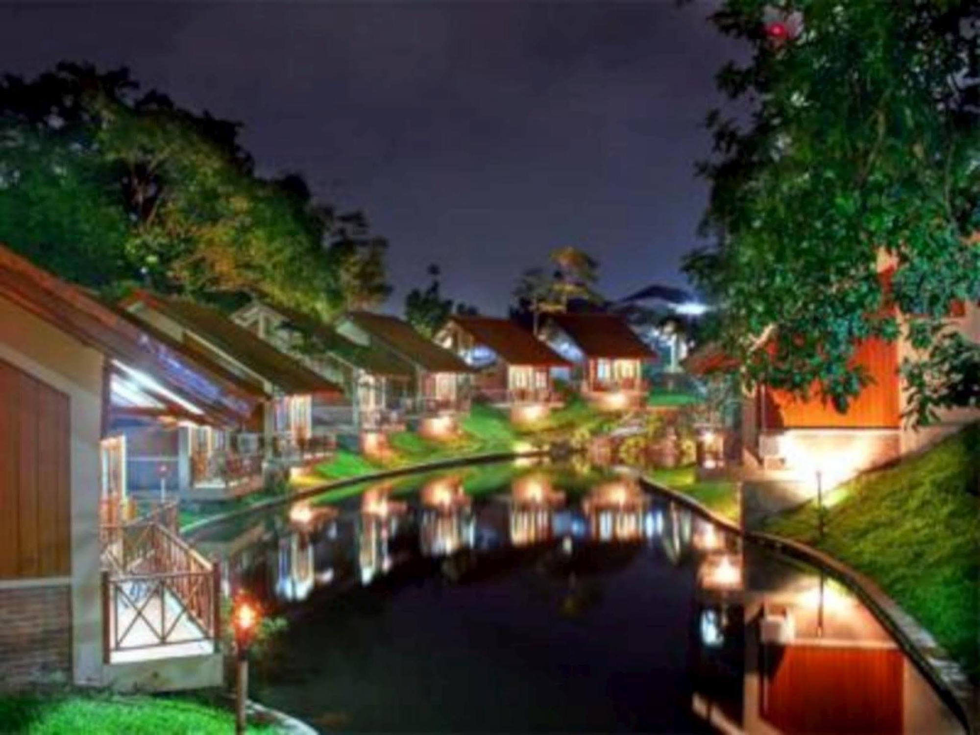Ahadiat Hotel & Bungalow Bandung Exterior foto