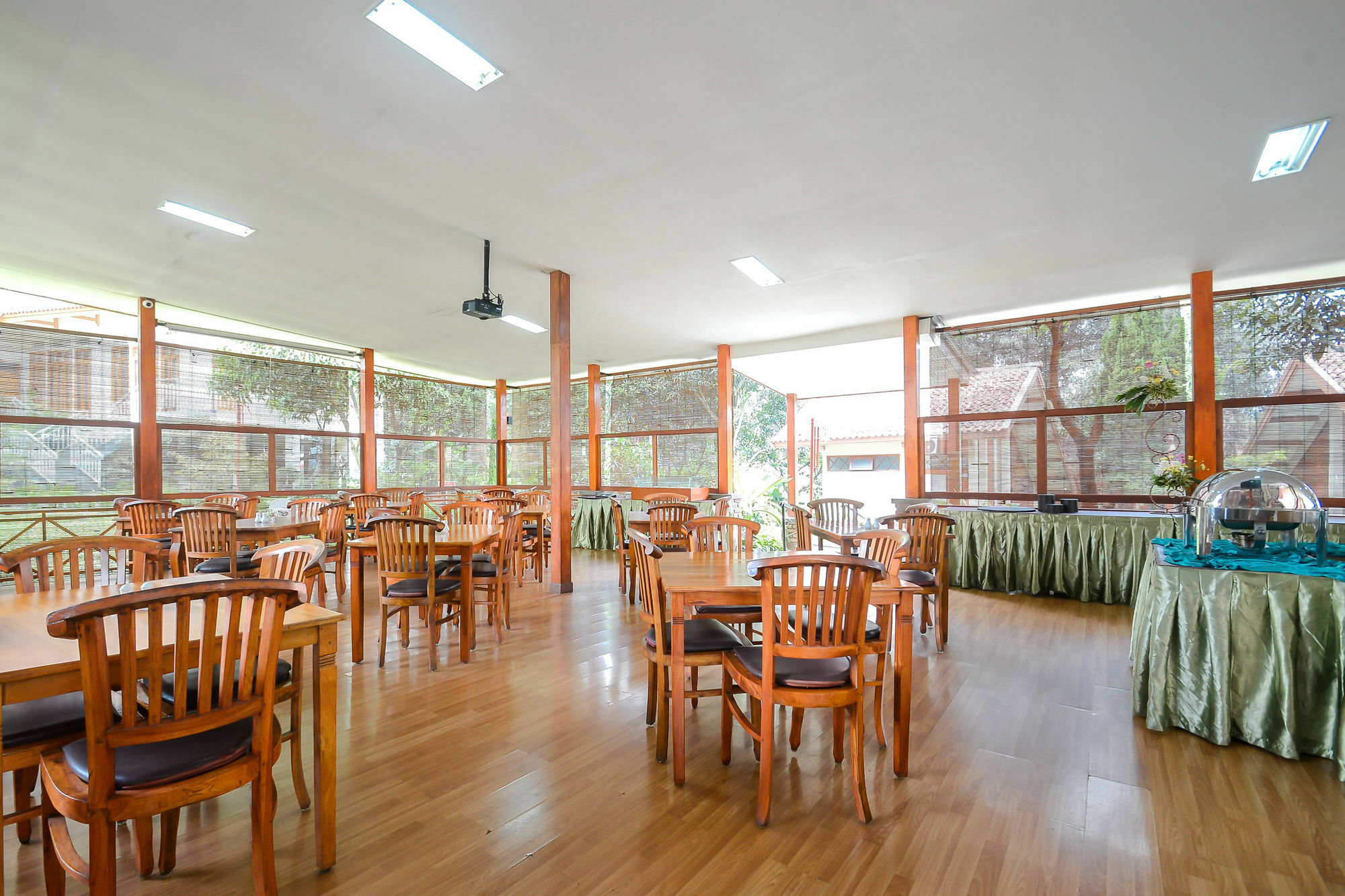 Ahadiat Hotel & Bungalow Bandung Exterior foto