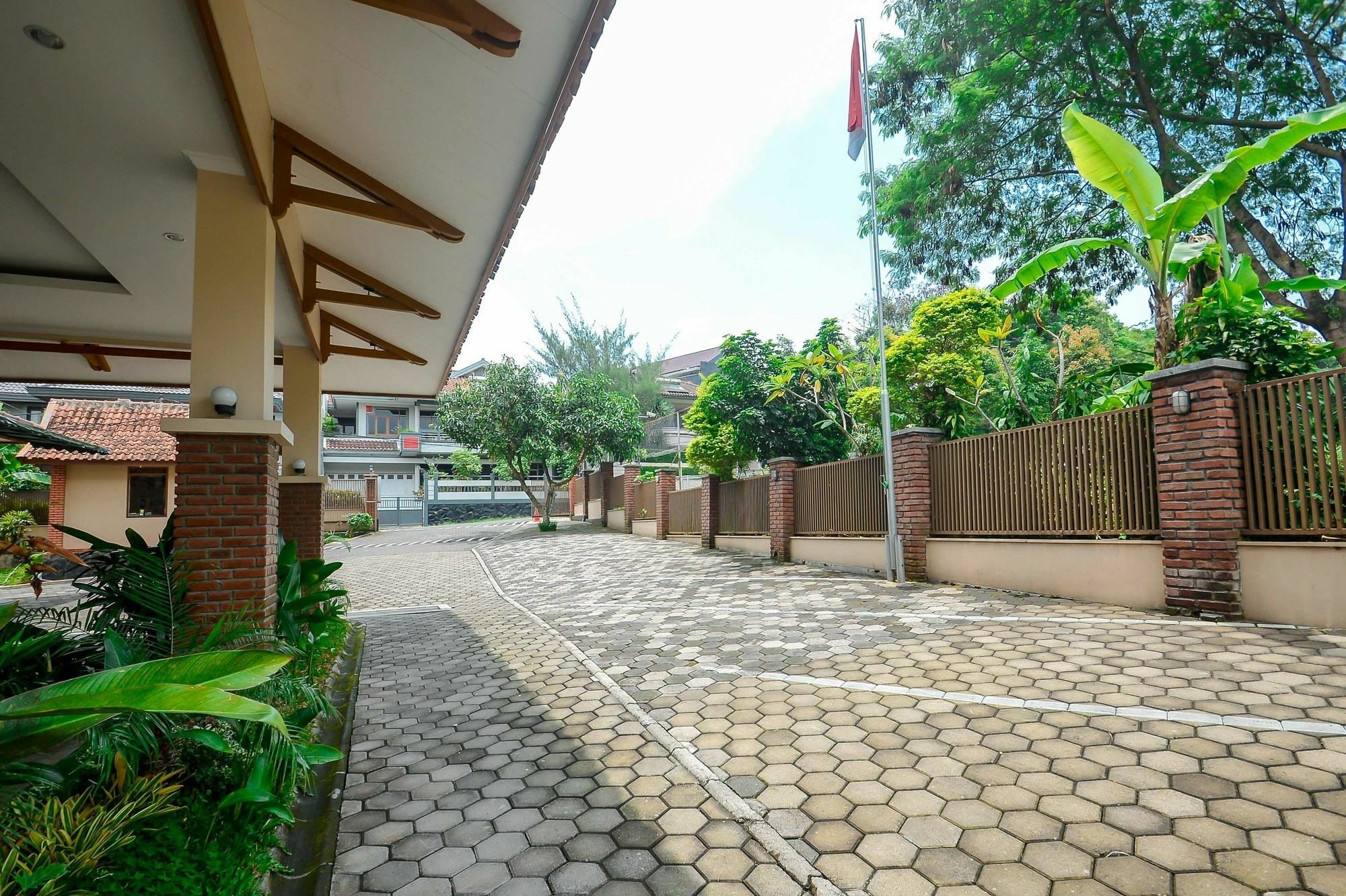 Ahadiat Hotel & Bungalow Bandung Exterior foto